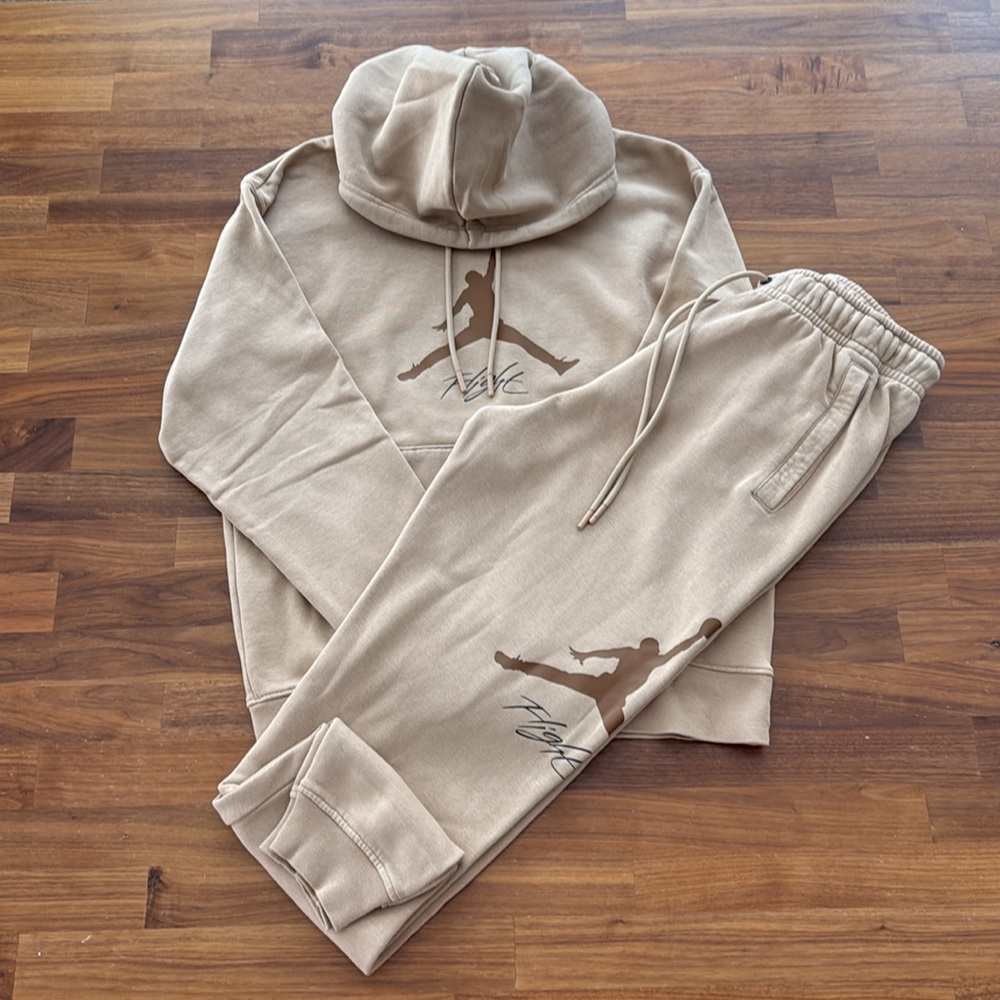 MEN’S AIR JORDAN "FLIGHT" FLEECE SWEATSUIT SET~ HEMP/TAN~ SIZE SMALL